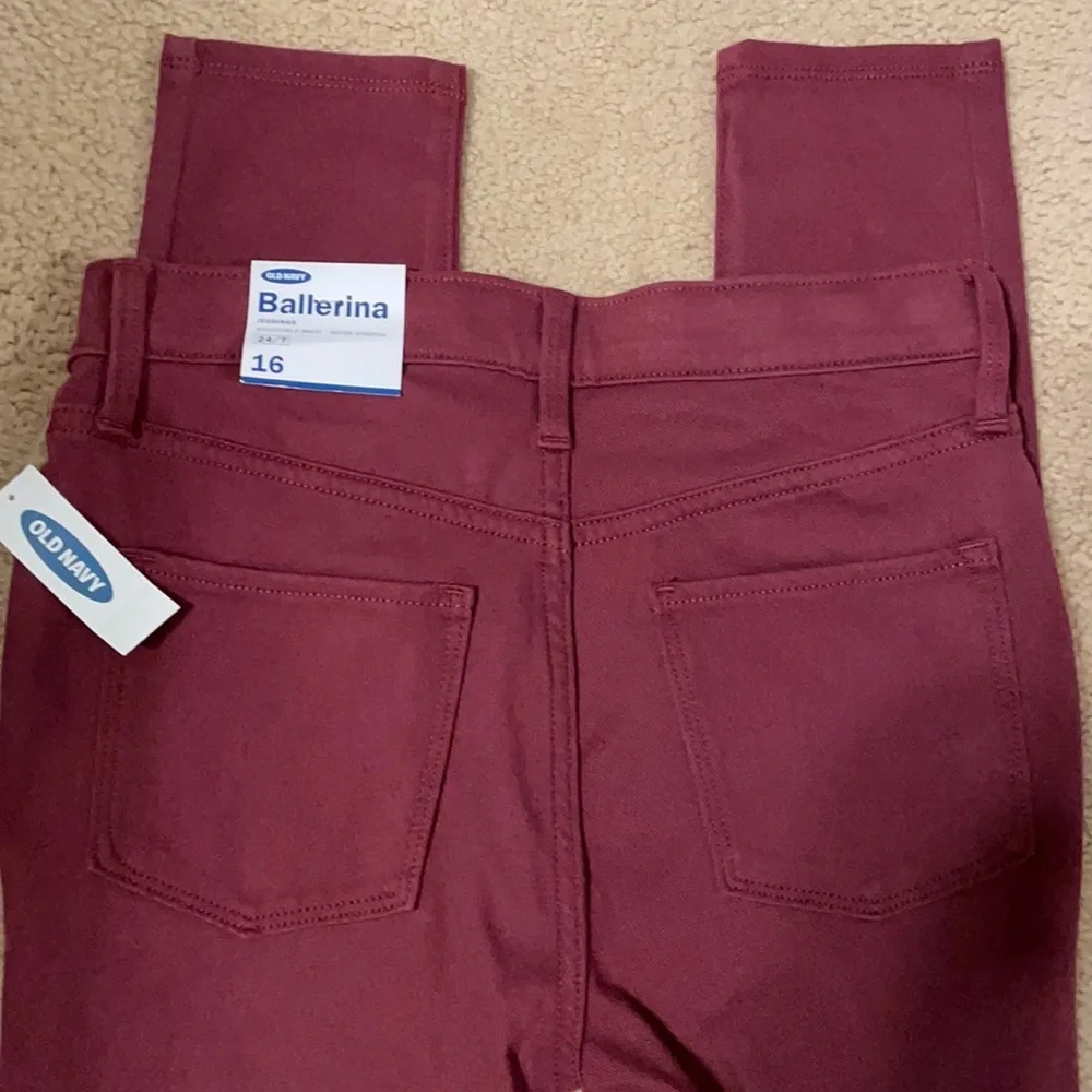 Old Navy Girls Pants. New With Tags.